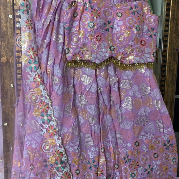 Beautiful purple lengha in size 38-40 - Picture 3 of 6